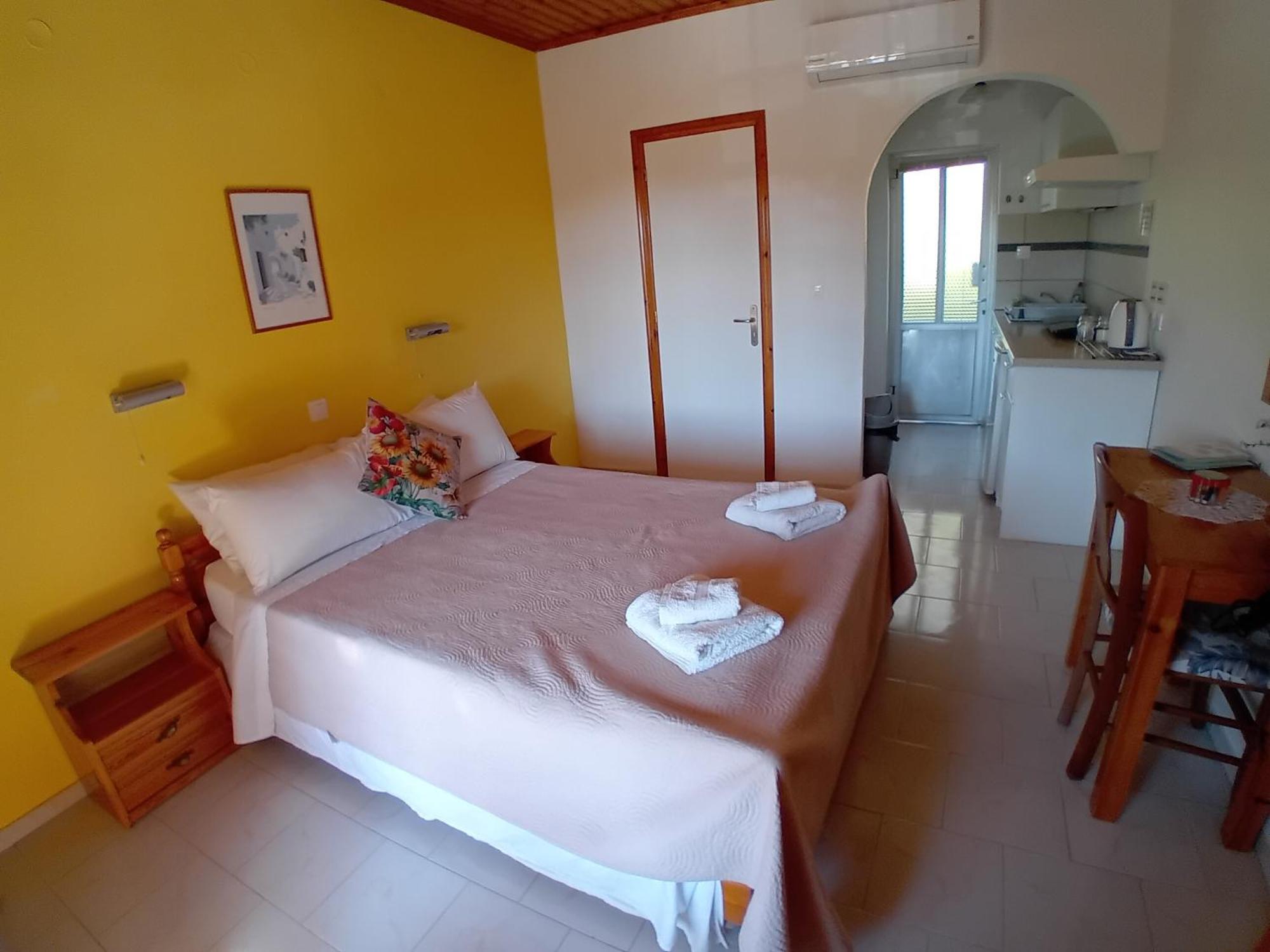 Spiti Melianou Apartment Agios Georgios Pagon Bagian luar foto